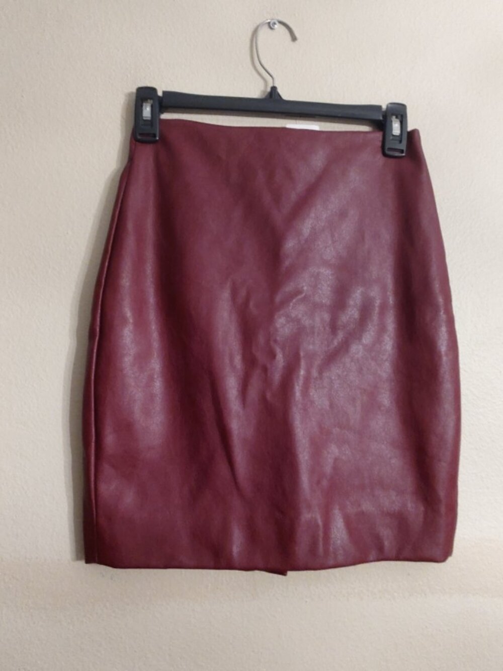 New with tag Women's J Crew Burgundy Faux Leather Knee Length Skirt Size 0P